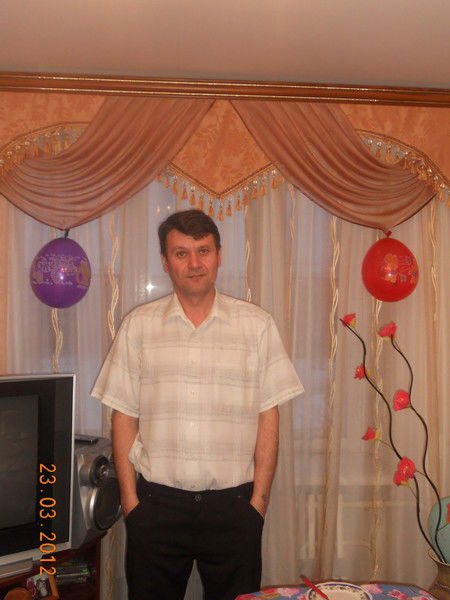 Рустам Сараев