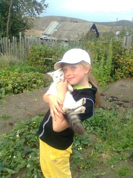 Настёна Тиунова