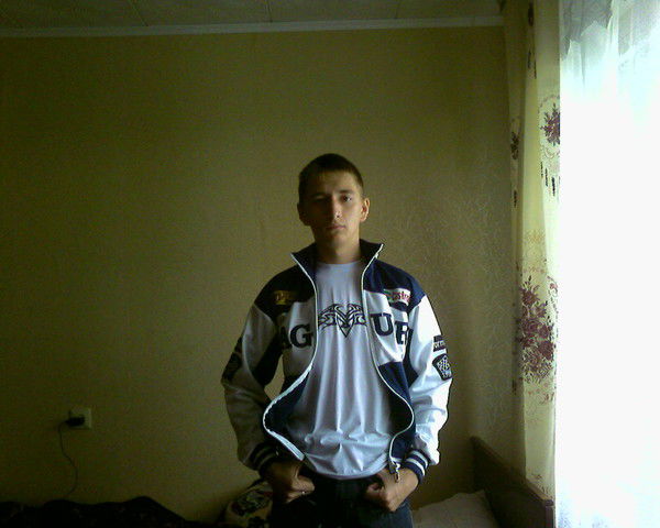 Евгений Иванов