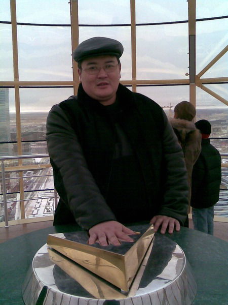 Маулен Уалиев