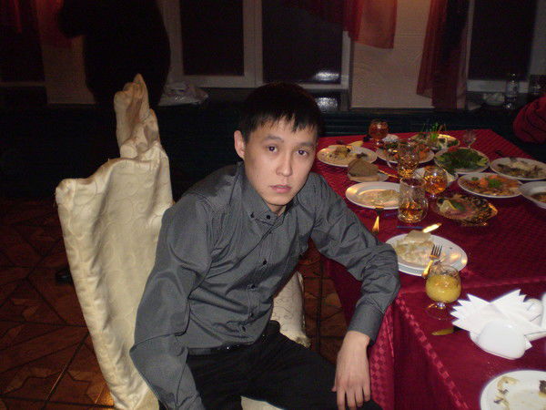 Асет Какенов