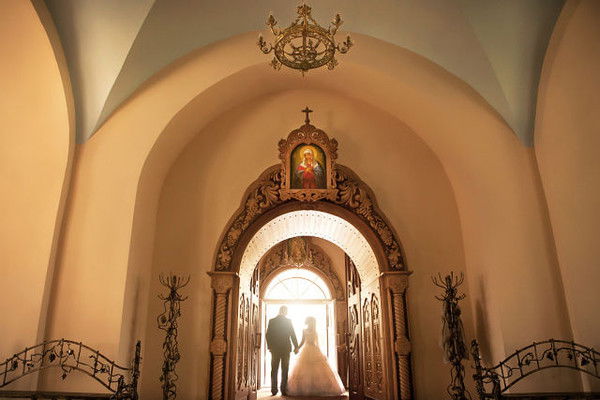 Роман Юлия Графов