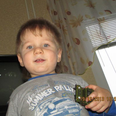 Александр Коломоец