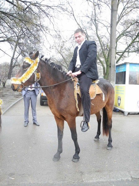 Роман Роман