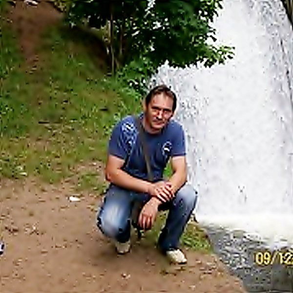 Артур Мирошников