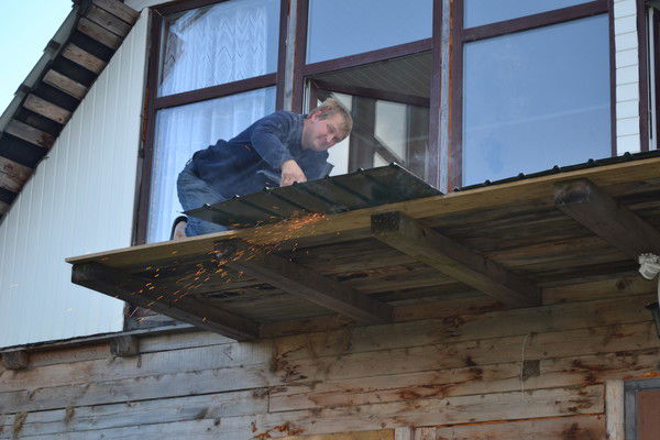 Дмитрий Мельников