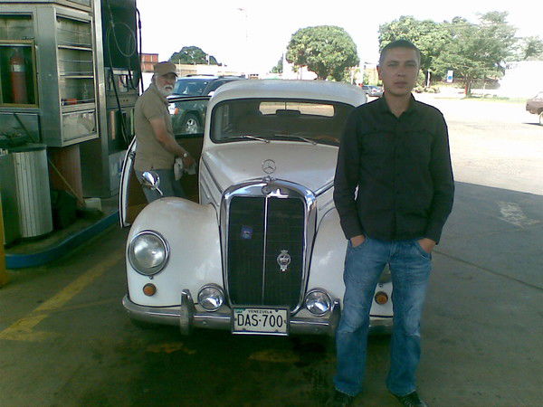 Дима Островский