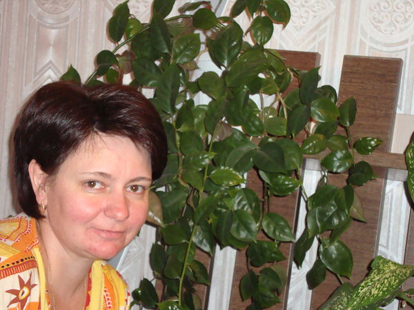 Александра Кострова