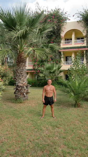 Андрей Маденов