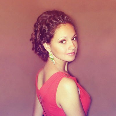 Анастасия Зеленяк