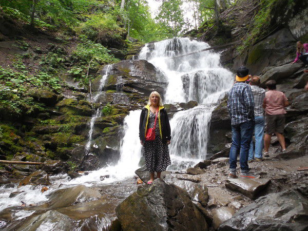 Нина Дзюбак