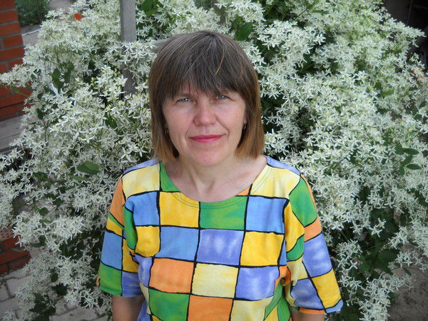 Людмила Нежинская