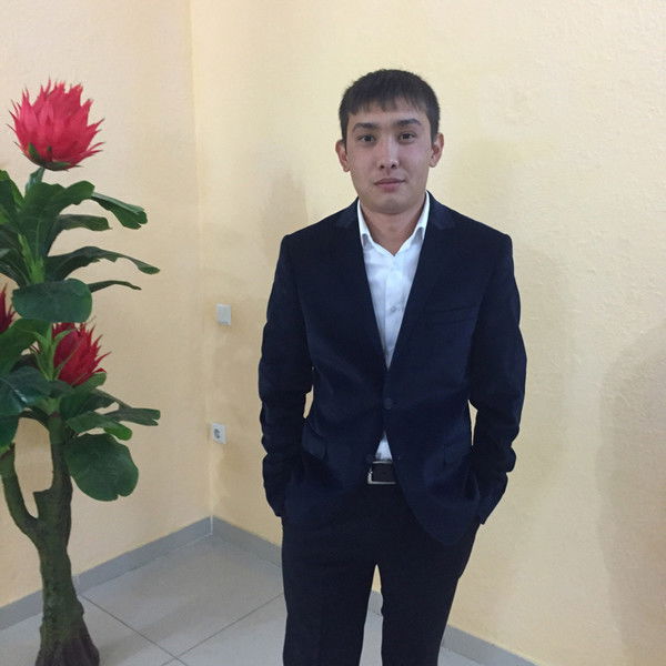 Руслан Ауезов