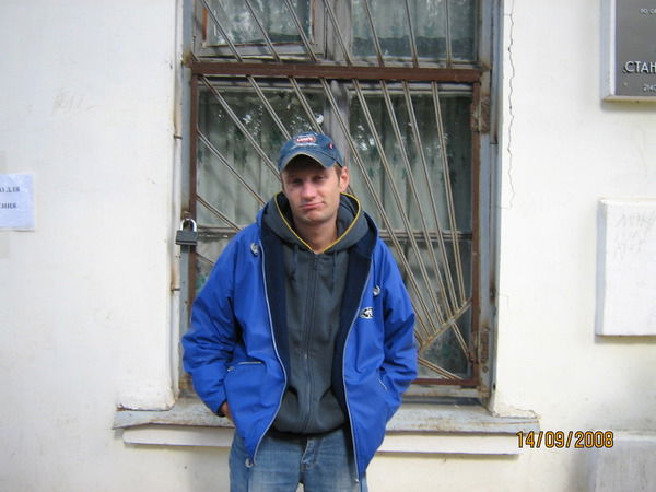 Женя Песенько