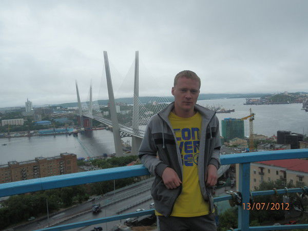 Костя Колесников