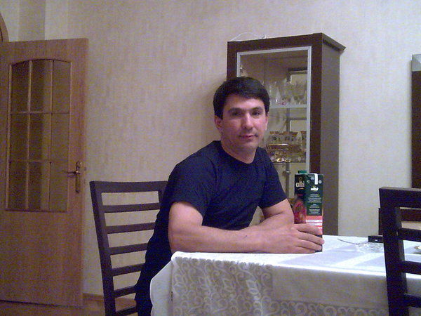 Фарадж Аманов