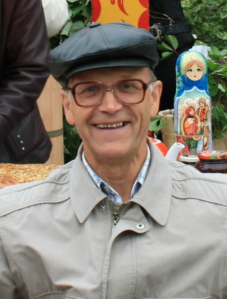 Анатолий Макаренко