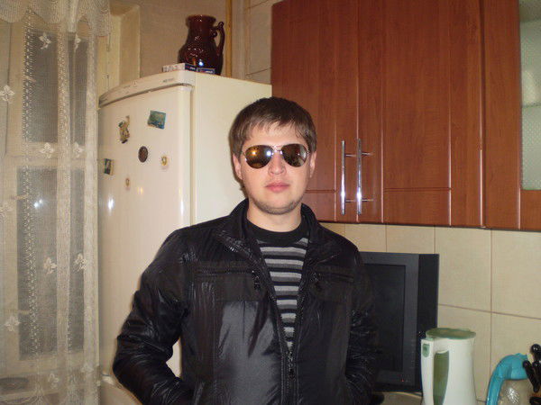 Александр Захаров