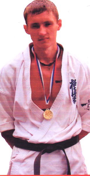 Павел Перлухин