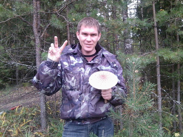 Олег Михайлов