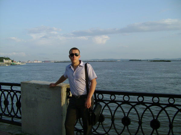 Константин Панюшкин