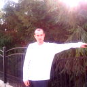 Умед Бабаев