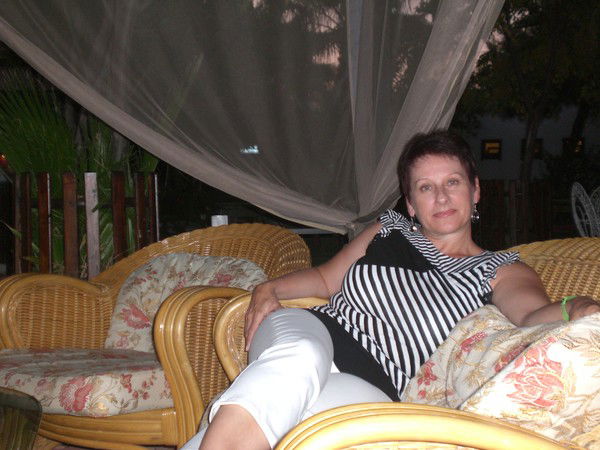 Леонова Анна