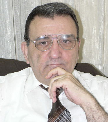 Огнян Велев