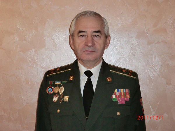 Анатолий Баербах