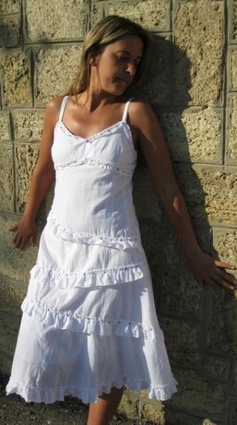 Лариса ()()()_()()()