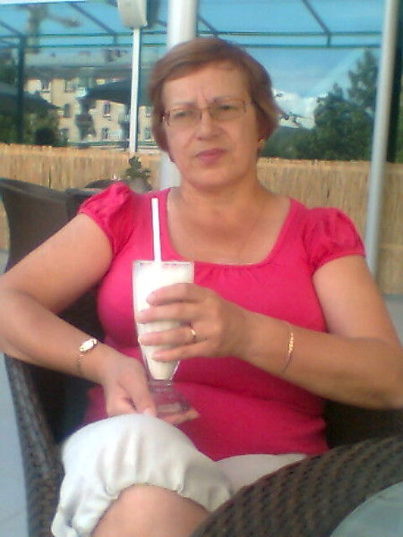 Елена Комарова