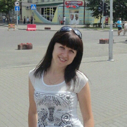 Оля Лазакович