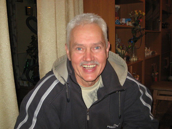 Виктор Бондарев