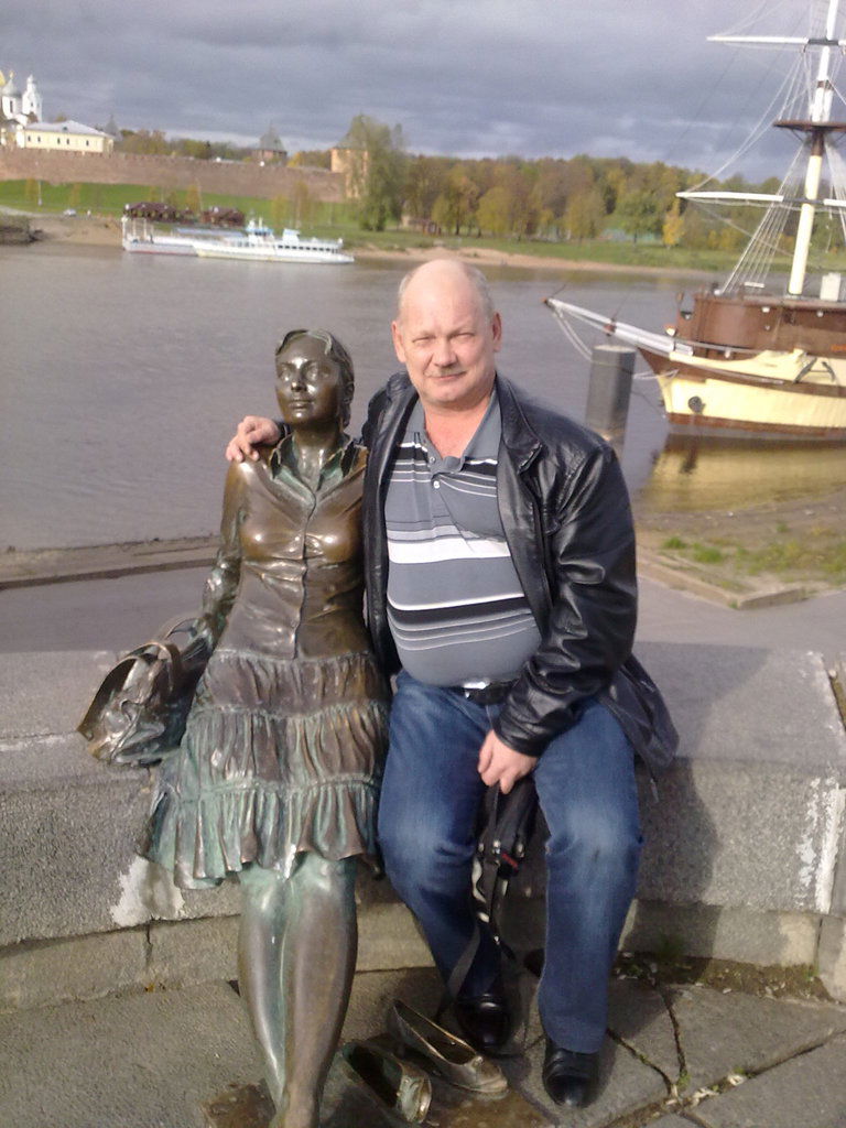 Анатолий Марков