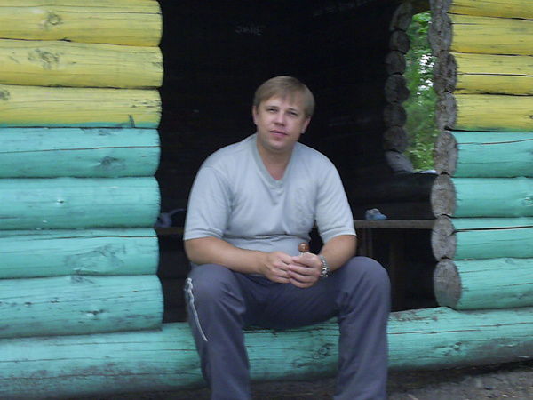 Александр Заварзин