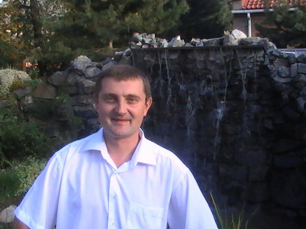 Виталий Нежлученко