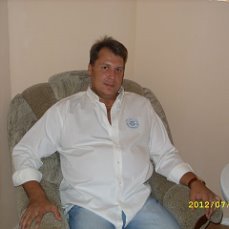 Евгений Офицеров