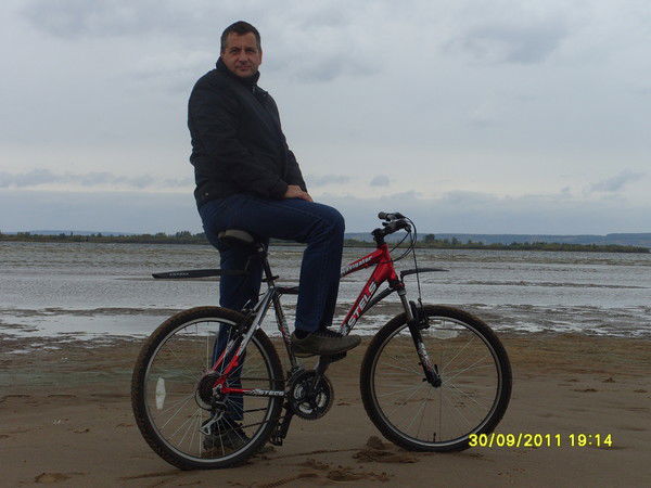 Андрей Гусельников