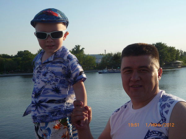 Женя Товбаев