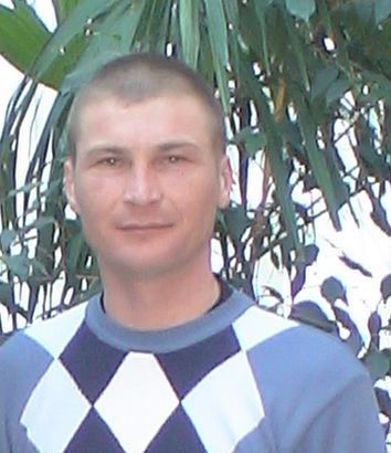 Азат Суниев