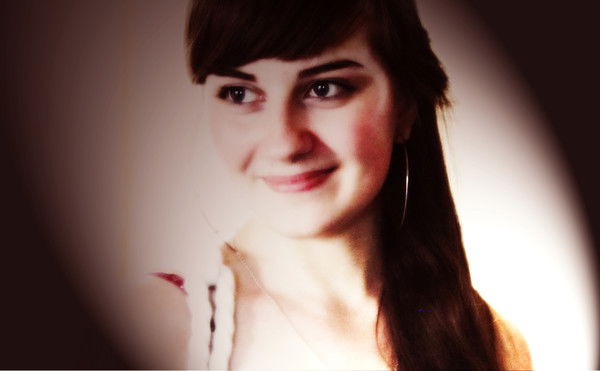 Надя Серова