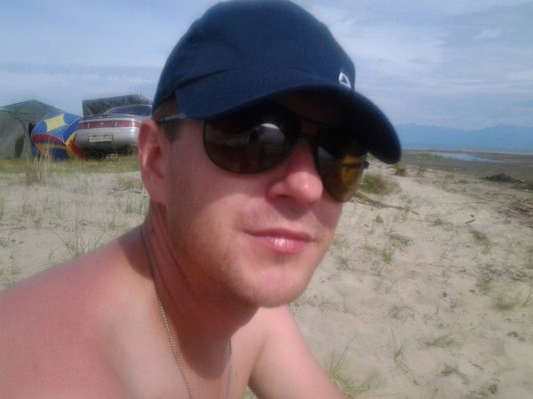 Максим Коновалов