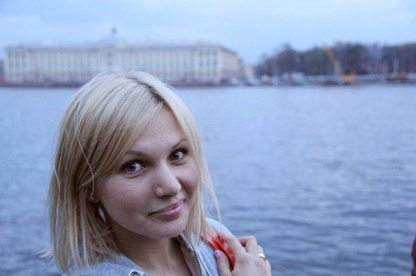 Нелли Фролова