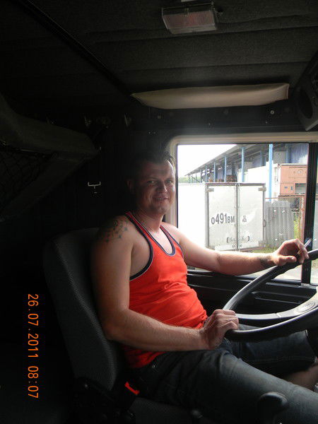 Вадим Комаров