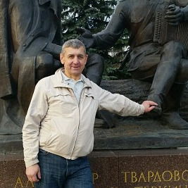 Геннадий Емельянов