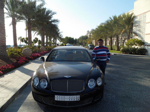 Икром Султанов