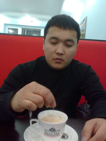 Нурлан Сакенов