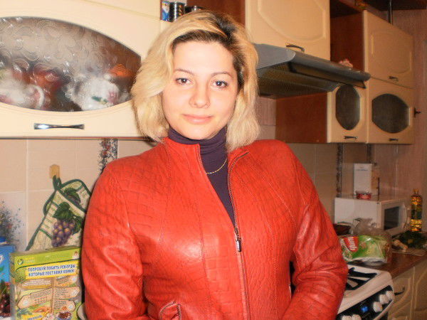 Виктория Султанова