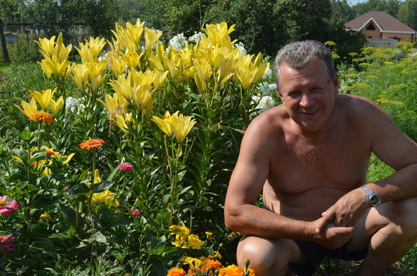 Николай Тузов