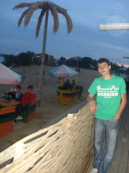 Андрей Панарин